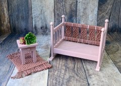 AHŞAP MAKROMELİ YATAK PEMBE
