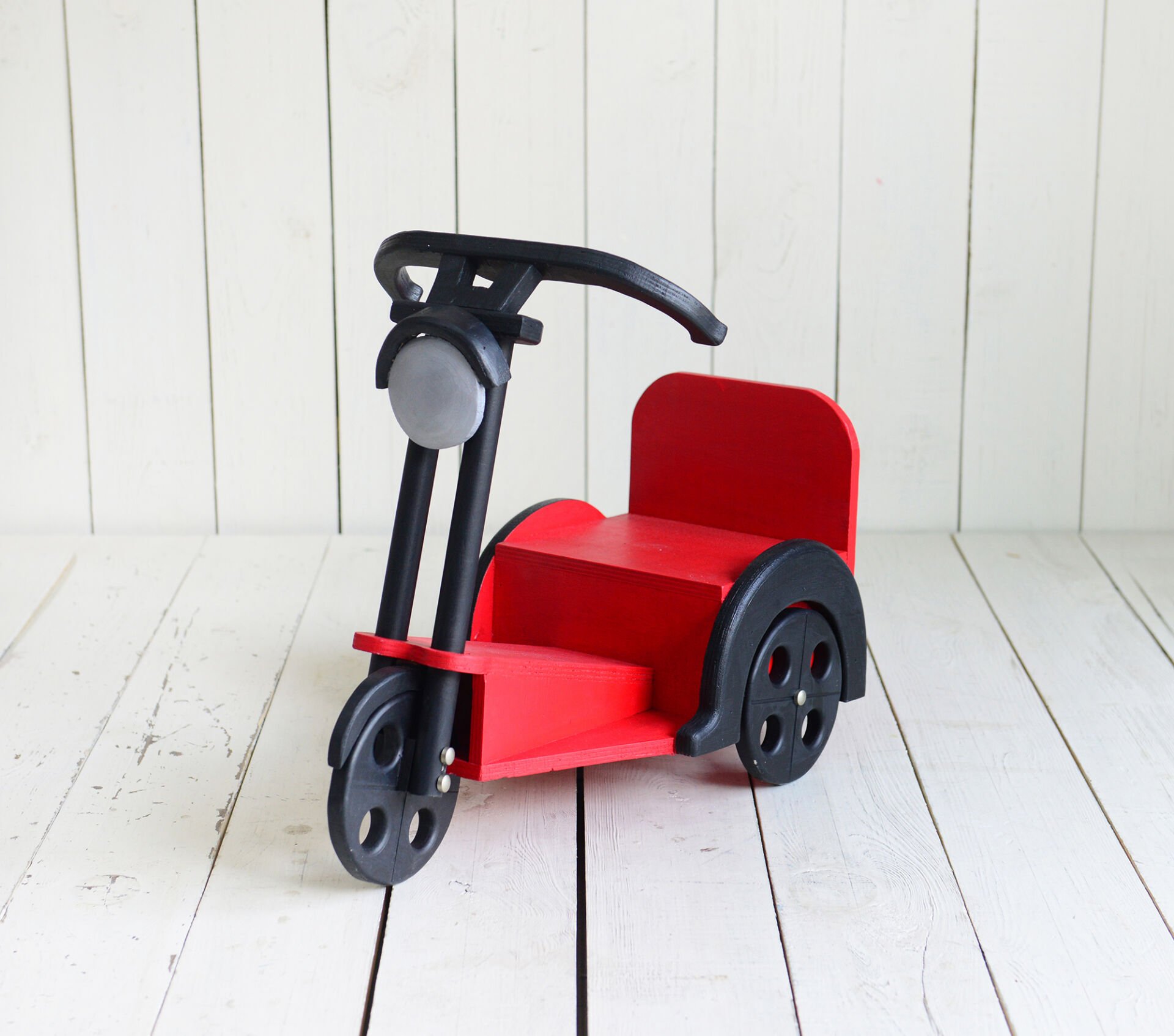 AHŞAP MOTOSİKLET (MOTOR) KIRMIZI
