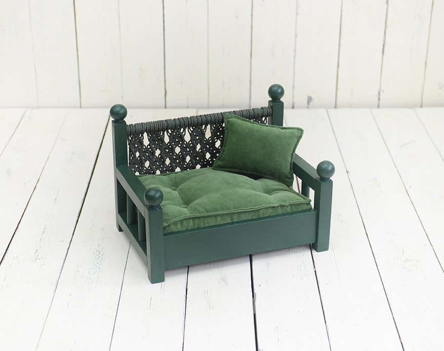 AHŞAP MAKROMELİ YATAK KOLTUK YEŞİL MİNDER DAHİL