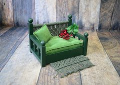 AHŞAP MAKROMELİ YATAK KOLTUK YEŞİL MİNDER DAHİL