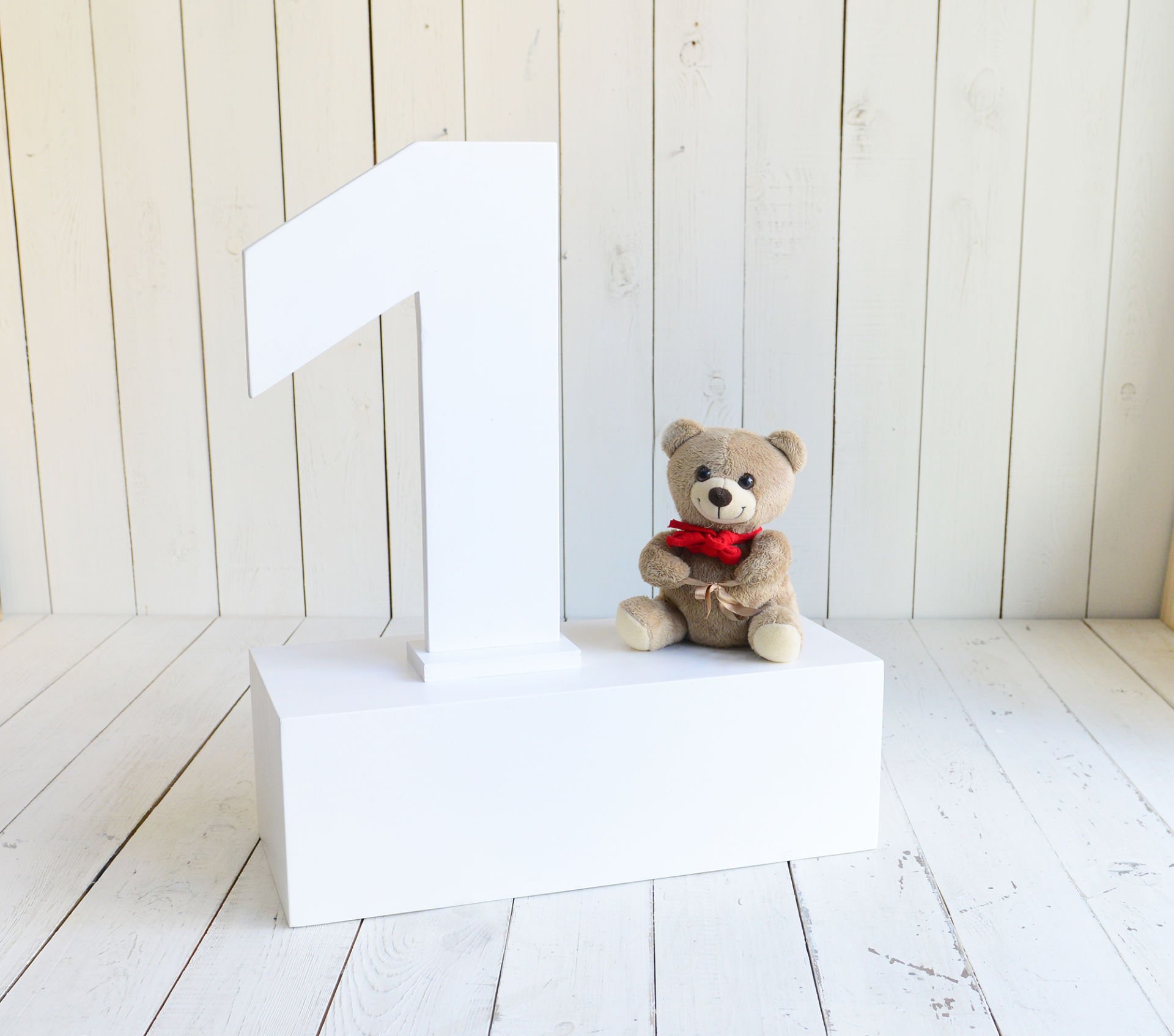 AHŞAP 1 BİR STANTI