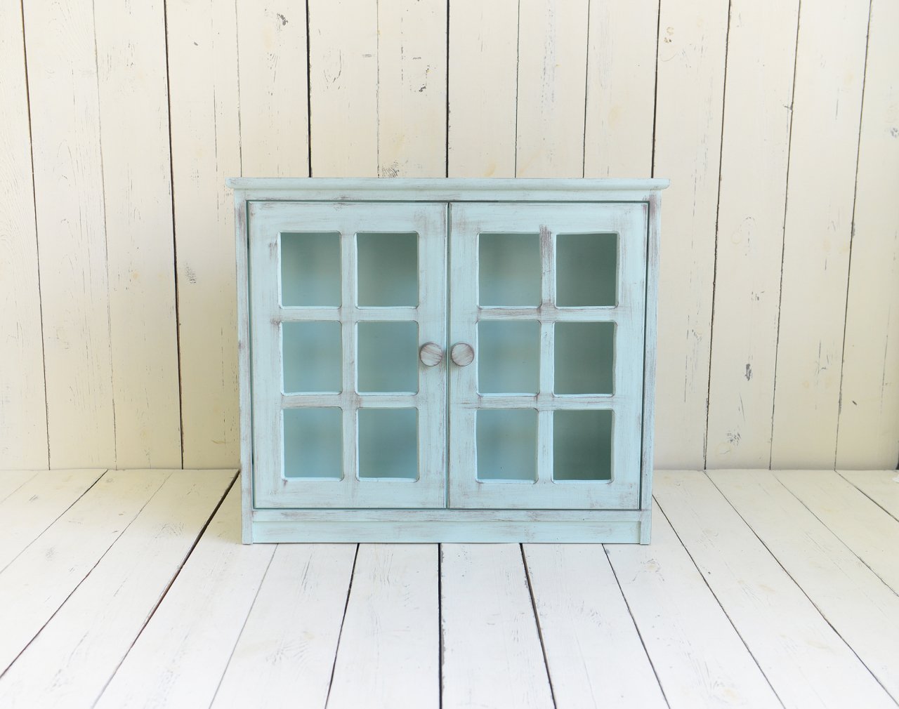 AHŞAP KAPAKLI DOLAP